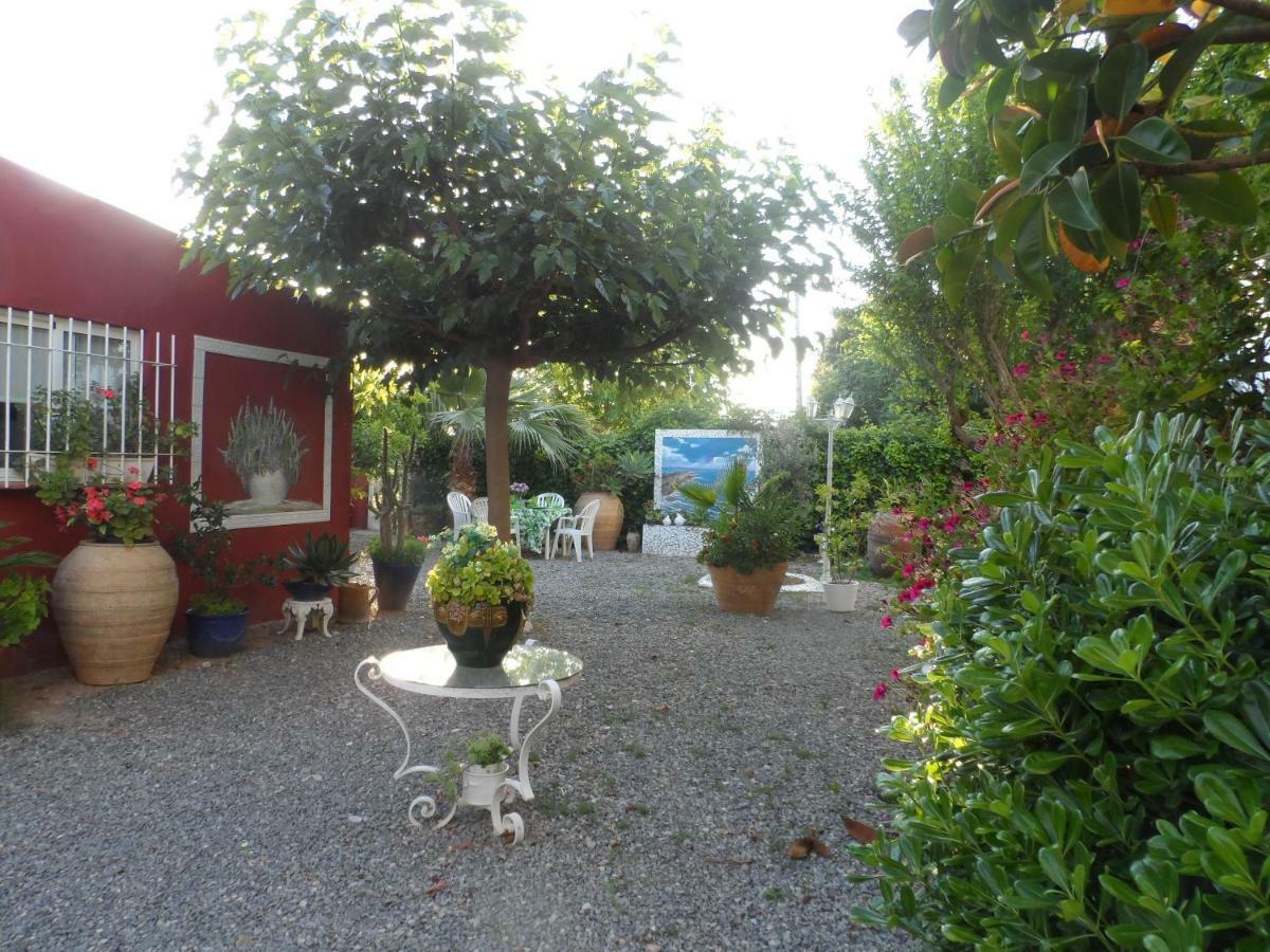 Casa Con Jardin Frente Playa De Burriana Villa Buitenkant foto