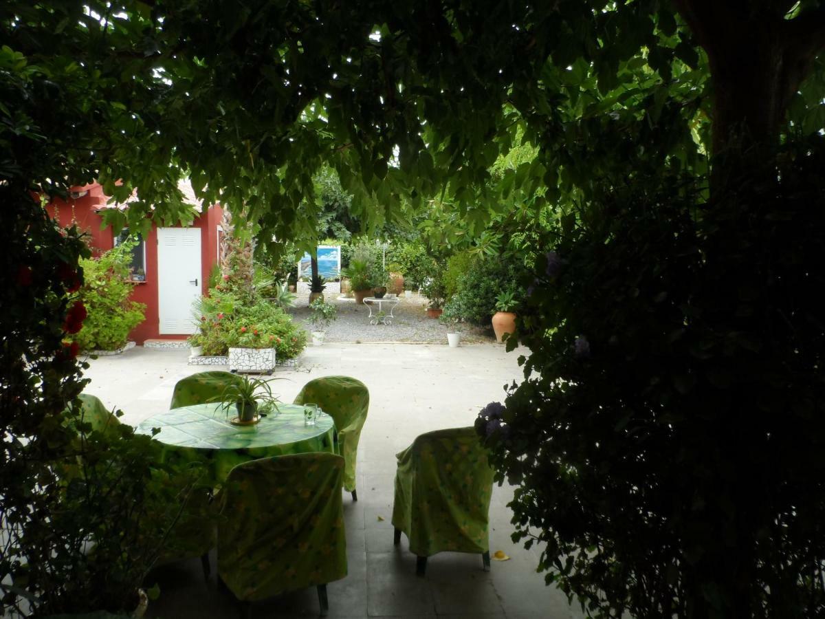 Casa Con Jardin Frente Playa De Burriana Villa Buitenkant foto